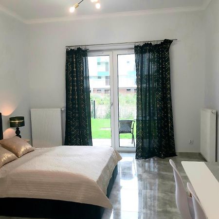 Na Grobli 20 Apartament Z Ogrodkiem Вроцлав Экстерьер фото
